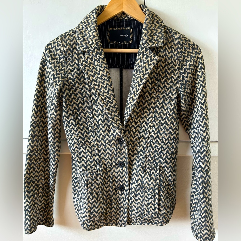 Hurley chevron retro blazer